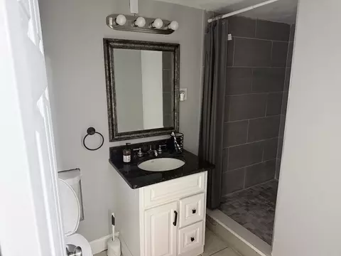 Bath - 2 Temple St, Framingham, MA 01702 photo 3 of 3