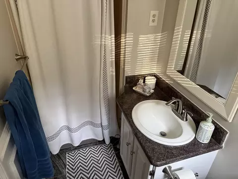 Bath - 2 Temple St, Framingham, MA 01702 photo 2 of 3