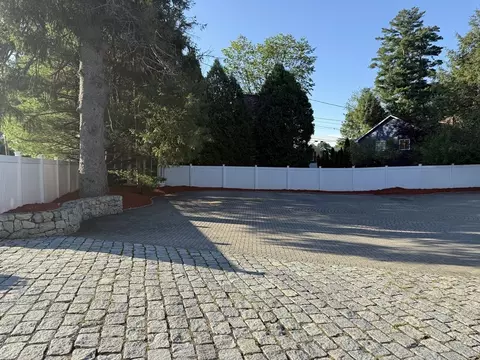 Exterior - 2 Temple St, Framingham, MA 01702 photo 5 of 11