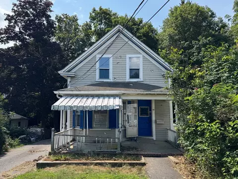 30 First St, Taunton, MA 02780