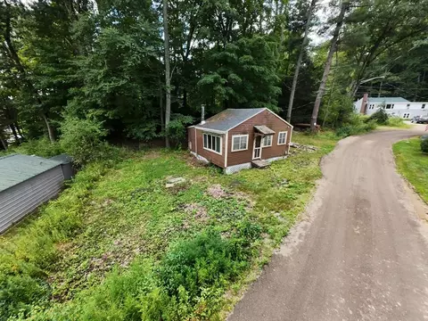 11 Chandler Rd, Holland, MA 01521