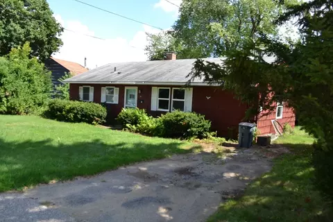 31 Winslow Ave, Leicester, MA 01524
