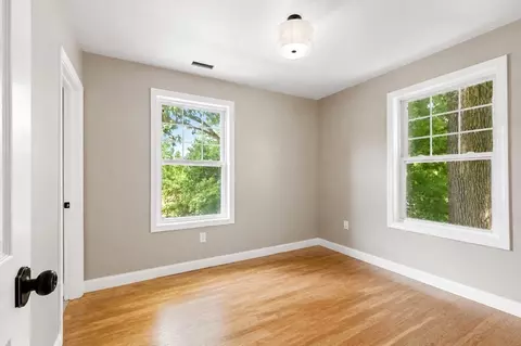 Bedroom - 40 Nonquit St, Worcester, MA 01604 photo 1 of 4