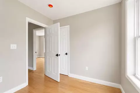 Bedroom - 40 Nonquit St, Worcester, MA 01604 photo 3 of 4