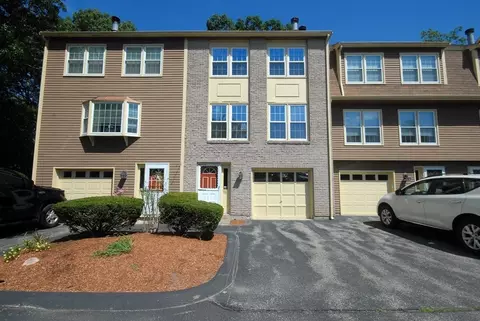 98 Heritage Dr #98, Tewksbury, MA 01876