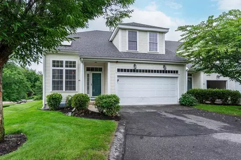 4 Kingson Ln #1, Medway, MA 02053