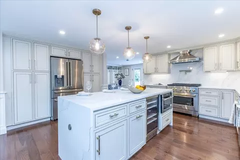 Kitchen - 113 River St, Middleton, MA 01949 photo 5 of 5