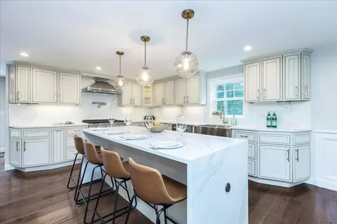 Kitchen - 113 River St, Middleton, MA 01949 photo 2 of 5