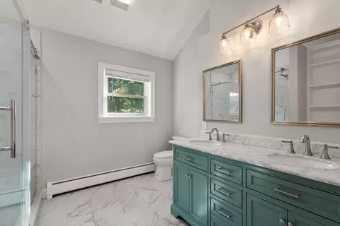 Bath - 487 Long Plain Rd, Leverett, MA 01054 photo 2 of 3
