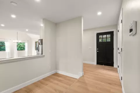 Entry Way - 487 Long Plain Rd, Leverett, MA 01054 photo 2 of 5