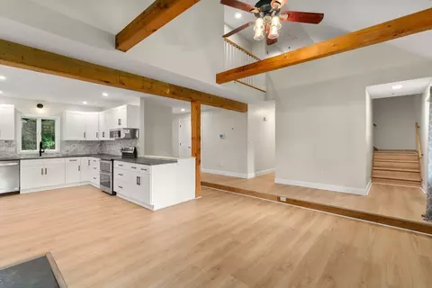 Entry Way - 487 Long Plain Rd, Leverett, MA 01054 photo 1 of 5