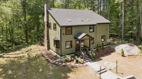 12 Wood St, Southborough, MA 01772