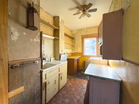 Kitchen - 16 Ash St, Fairhaven, MA 02719 photo 1 of 2