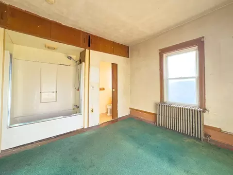 Bedroom - 16 Ash St, Fairhaven, MA 02719 photo 3 of 6