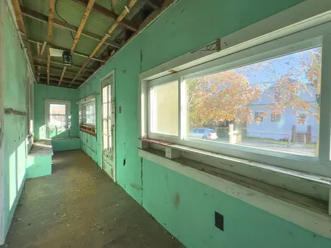 Exterior - 16 Ash St, Fairhaven, MA 02719 photo 2 of 2