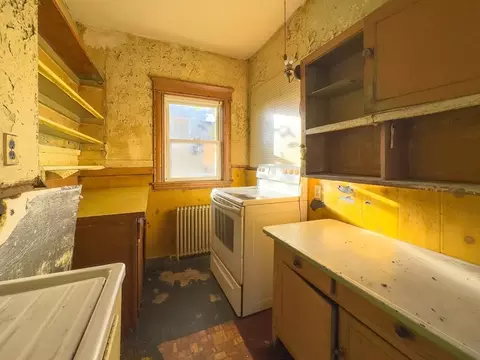 Kitchen - 16 Ash St, Fairhaven, MA 02719 photo 2 of 2