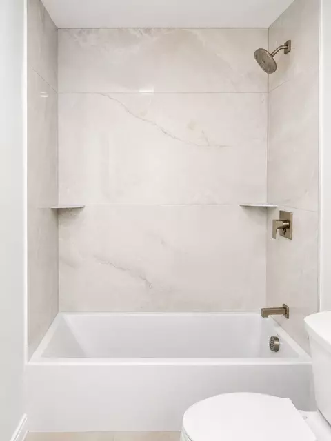 Bath - 562 Gorham St #05, Lowell, MA 01852 photo 2 of 2
