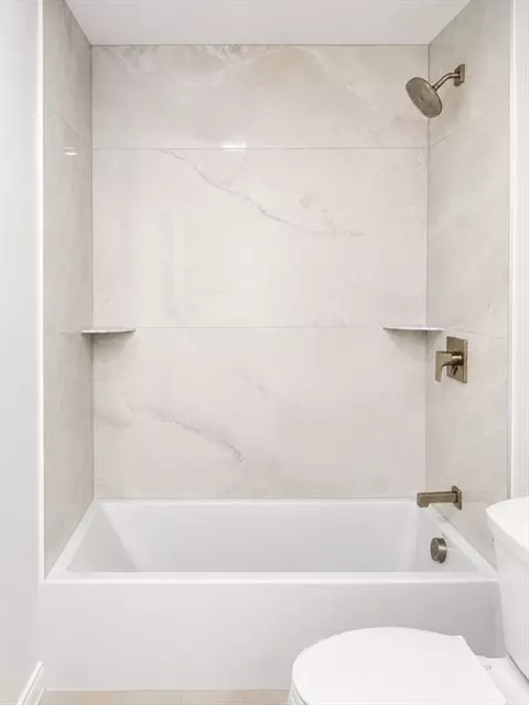 Bath - 562 Gorham St #05, Lowell, MA 01852 photo 1 of 2