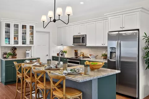 96 Aurora Sky #96, Plymouth, MA 02360