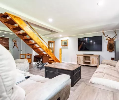 Living - 171 Elm, Blackstone, MA 01504 photo 4 of 5