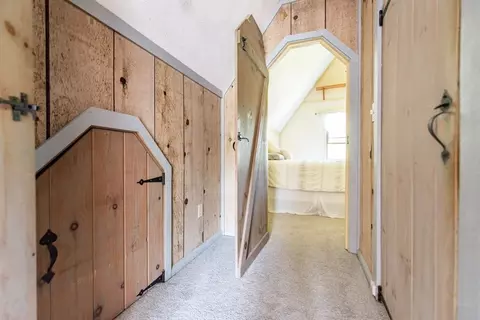 Entry Way - 171 Elm, Blackstone, MA 01504 photo 2 of 4