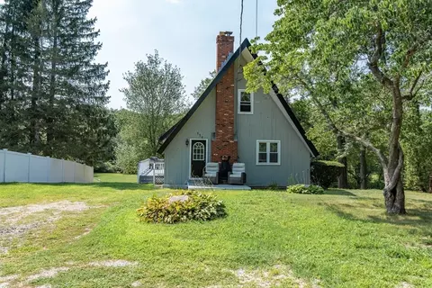 Exterior - 171 Elm, Blackstone, MA 01504 photo 10 of 12