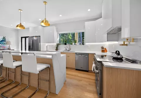 Kitchen - 409 Pearl St, Reading, MA 01867 photo 2 of 4