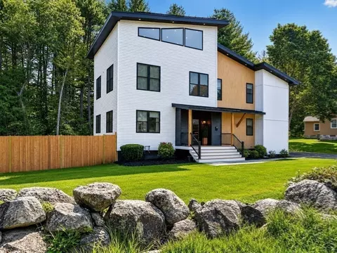 Exterior - 409 Pearl St, Reading, MA 01867 photo 4 of 4