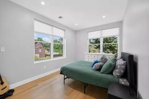 Bedroom - 409 Pearl St, Reading, MA 01867 photo 3 of 6