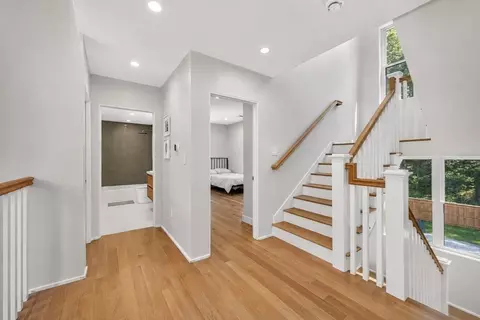 Entry Way - 409 Pearl St, Reading, MA 01867 photo 2 of 3
