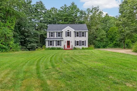 140 Burrage St, Lunenburg, MA 01462