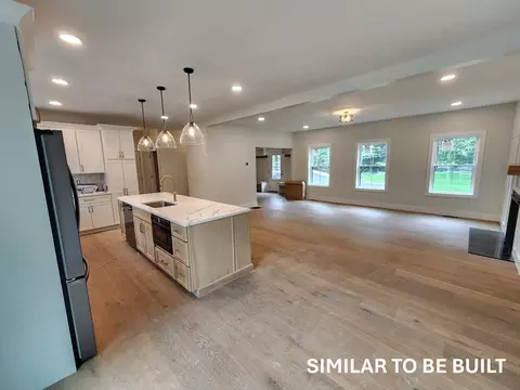 81 Willard Rd, Ashburnham, MA 01430 photo 2