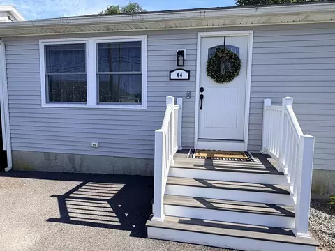 Exterior - 44 Hancock, Fall River, MA 02721 photo 3 of 6