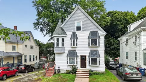 28-30 Crescent Ave, Melrose, MA 02176