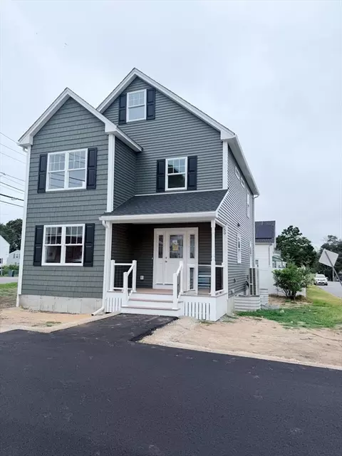 59 Sparks St, Lowell, MA 01854