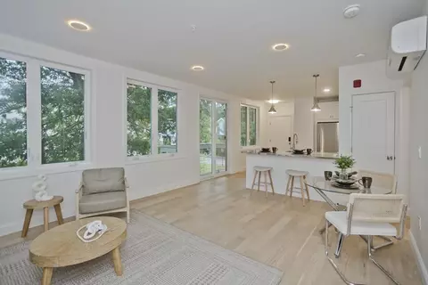 107 Williams St #2 B, Northampton, MA 01060