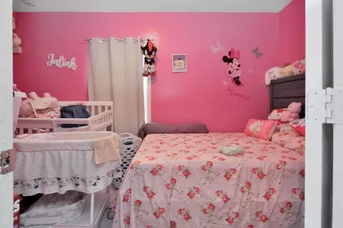 Bedroom - 87 Abbott St, Lawrence, MA 01843 photo 1 of 10