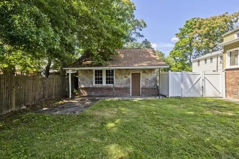 Exterior - 86 Laurence, Springfield, MA 01104 photo 7 of 9