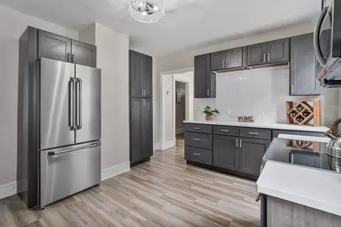 Kitchen - 615 White St, Springfield, MA 01108 photo 2 of 5