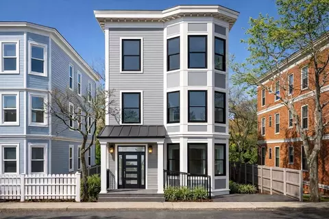 5 Glenburne St UNIT 1, Boston, MA 02121