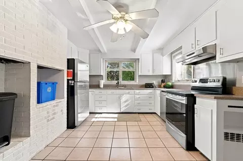 Kitchen - 2 Lisa Ave, Acushnet, MA 02743 photo 2 of 4
