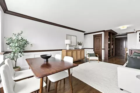 Dining - 85 E India Row #8A, Boston, MA 02110 photo 2 of 4