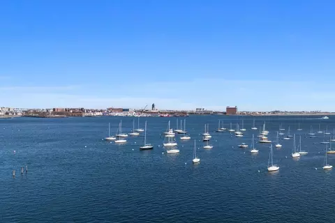View/Area - 85 E India Row #8A, Boston, MA 02110 photo 2 of 2