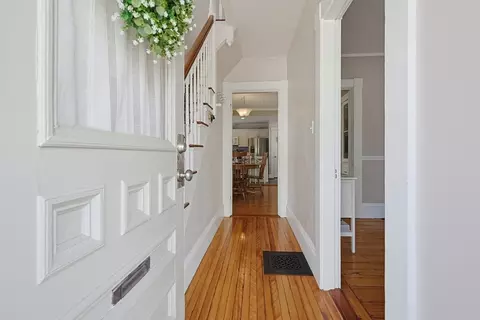 Entry Way - 2 Dearborn Ave, Beverly, MA 01915 photo 1 of 4