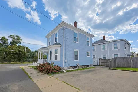Exterior - 2 Dearborn Ave, Beverly, MA 01915 photo 4 of 7
