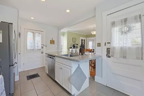 Other - 2 Dearborn Ave, Beverly, MA 01915 photo 2 of 8