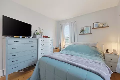 Bedroom - 2 Dearborn Ave, Beverly, MA 01915 photo 3 of 5