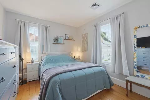 Bedroom - 2 Dearborn Ave, Beverly, MA 01915 photo 2 of 5