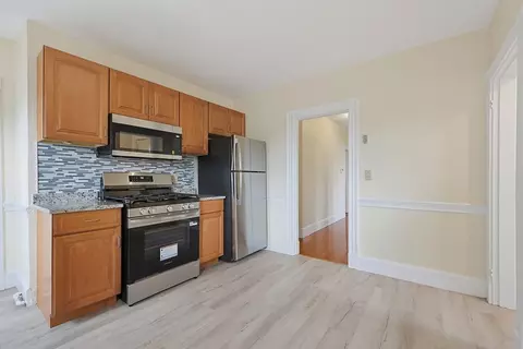 Kitchen - 2 Edgar Ter #3, Winthrop, MA 02152 photo 7 of 7