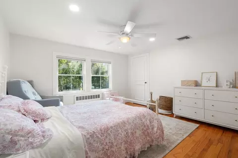 Bedroom - 14 Fuller Brook Ave, Needham, MA 02492 photo 5 of 5